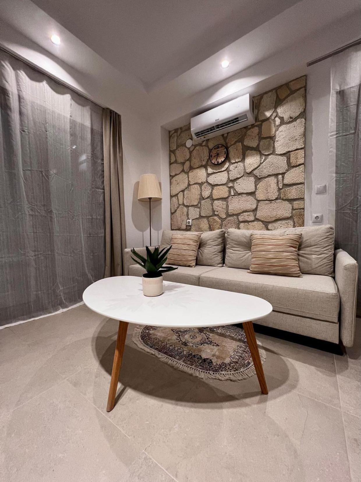 Delight House'S Hotel Afytos Buitenkant foto